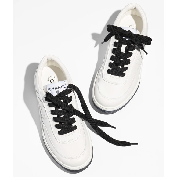 Chanel 24P White Black Leather CC Logo Flat Lace Up Runner Trainer Sneaker 41.5 - Picture 5 of 15